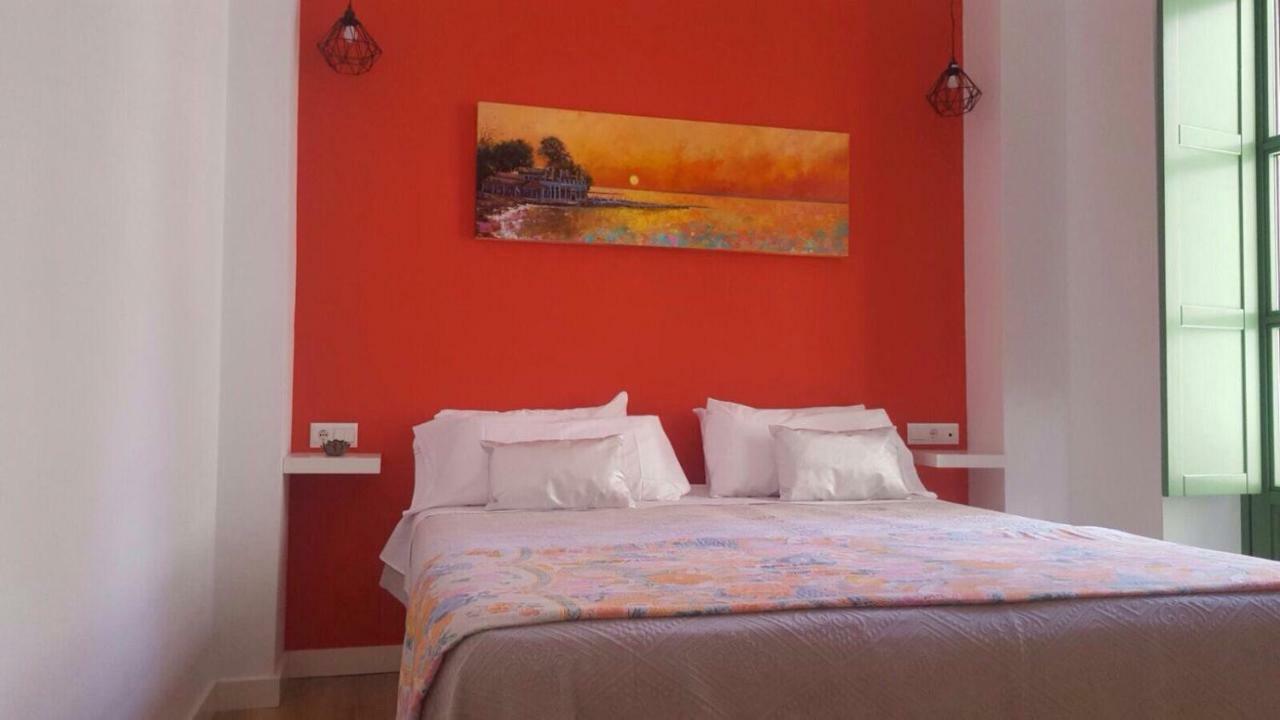 Destiny Cathedral Apartment Malaga Exterior photo
